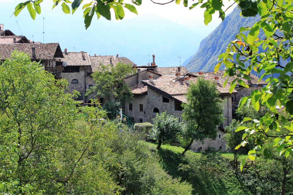 La Piazzetta Di Canale B&B Tenno Exterior foto